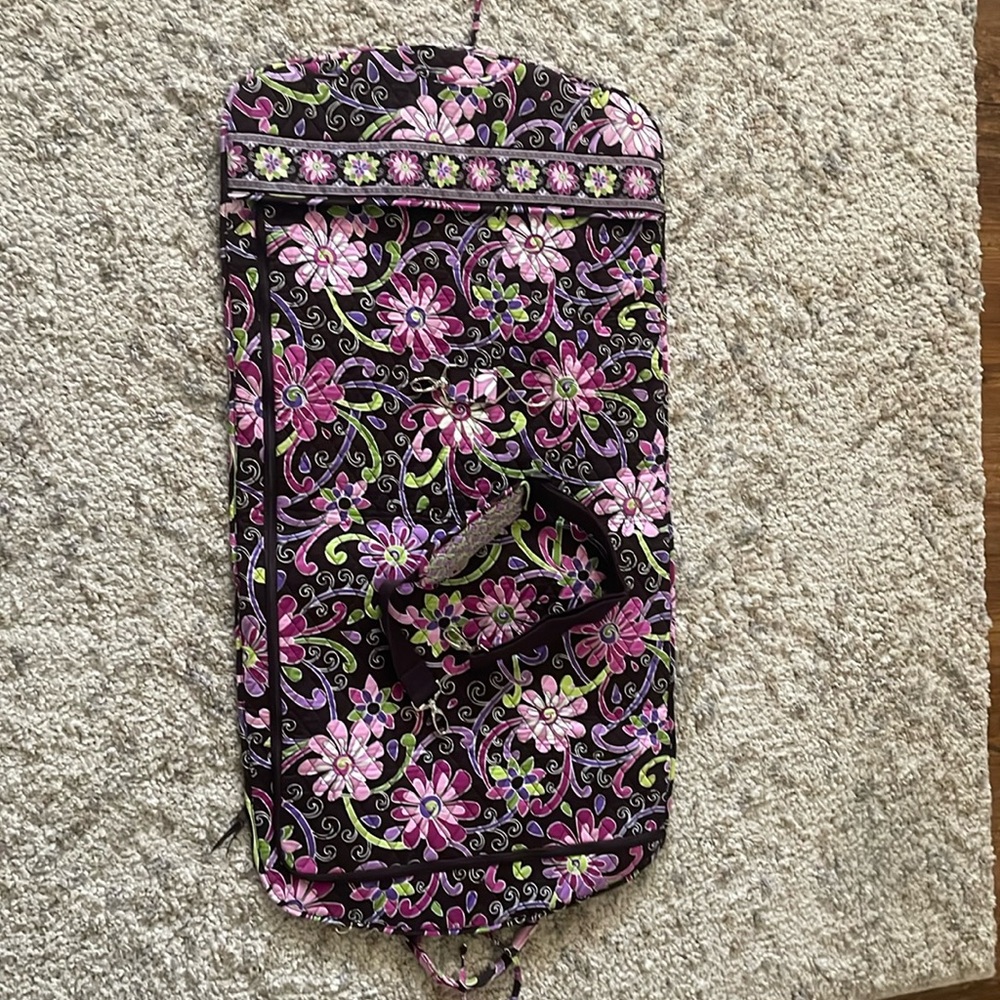 Vera Bradley garment bag (purple punch)